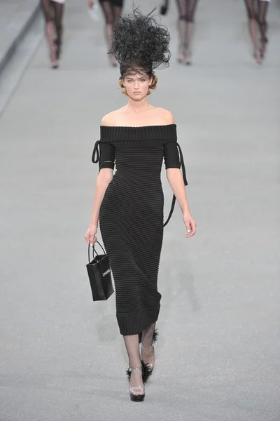 Look 35